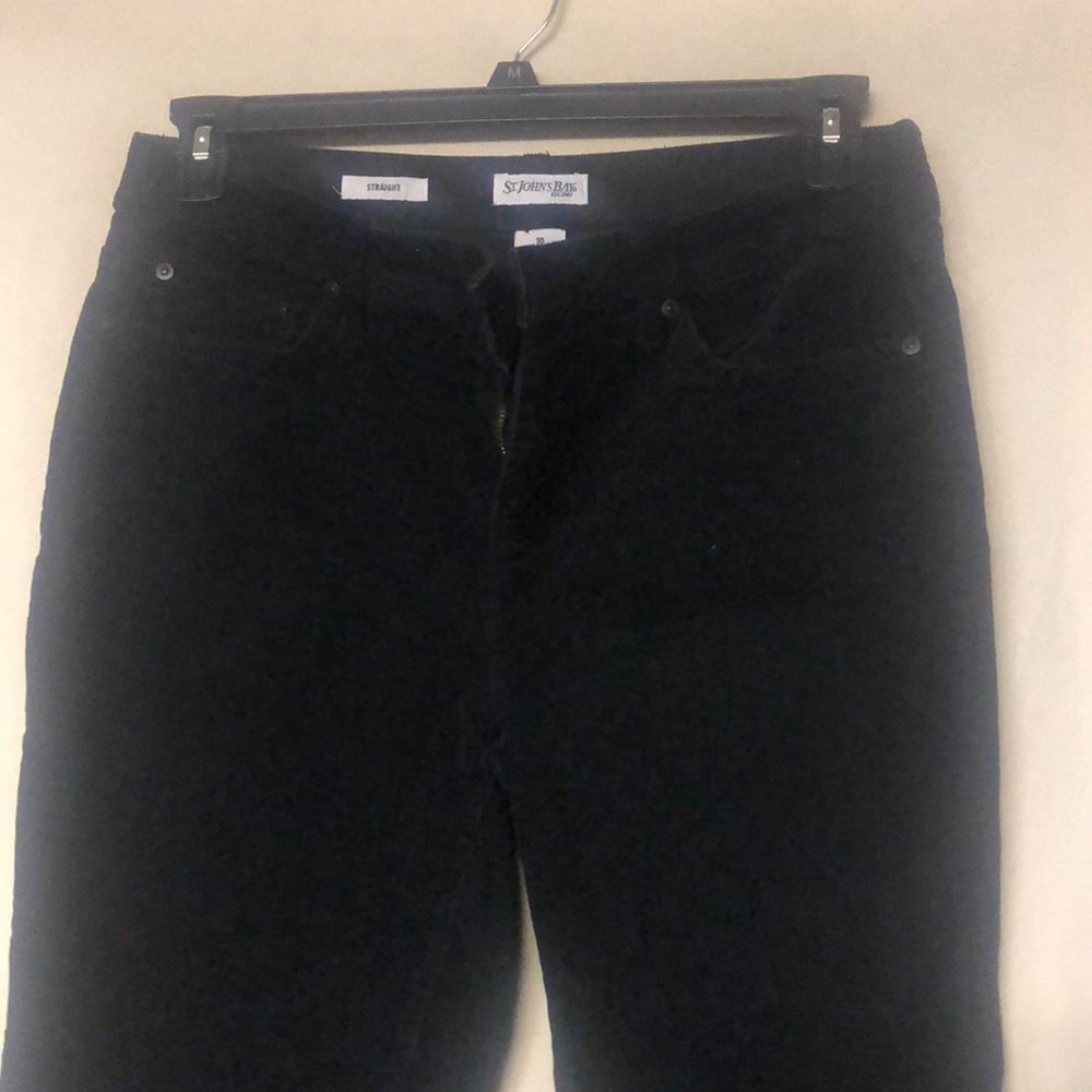 Women’s corduroy straight leg black size 10